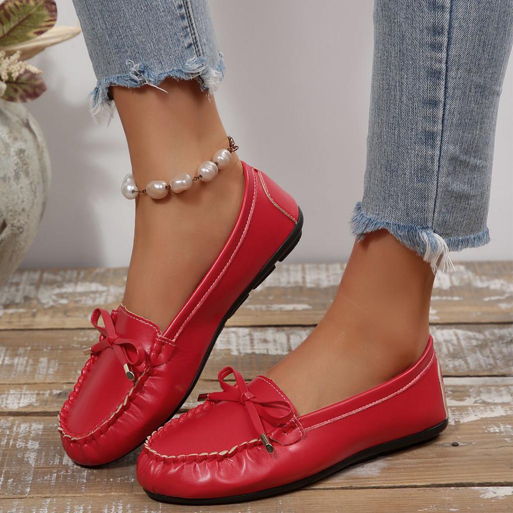 Women’s Soft Sole Flat Moccasin Loafers Slip-On Casual Comfort Shoes with Bow Detail for Everyday Wear