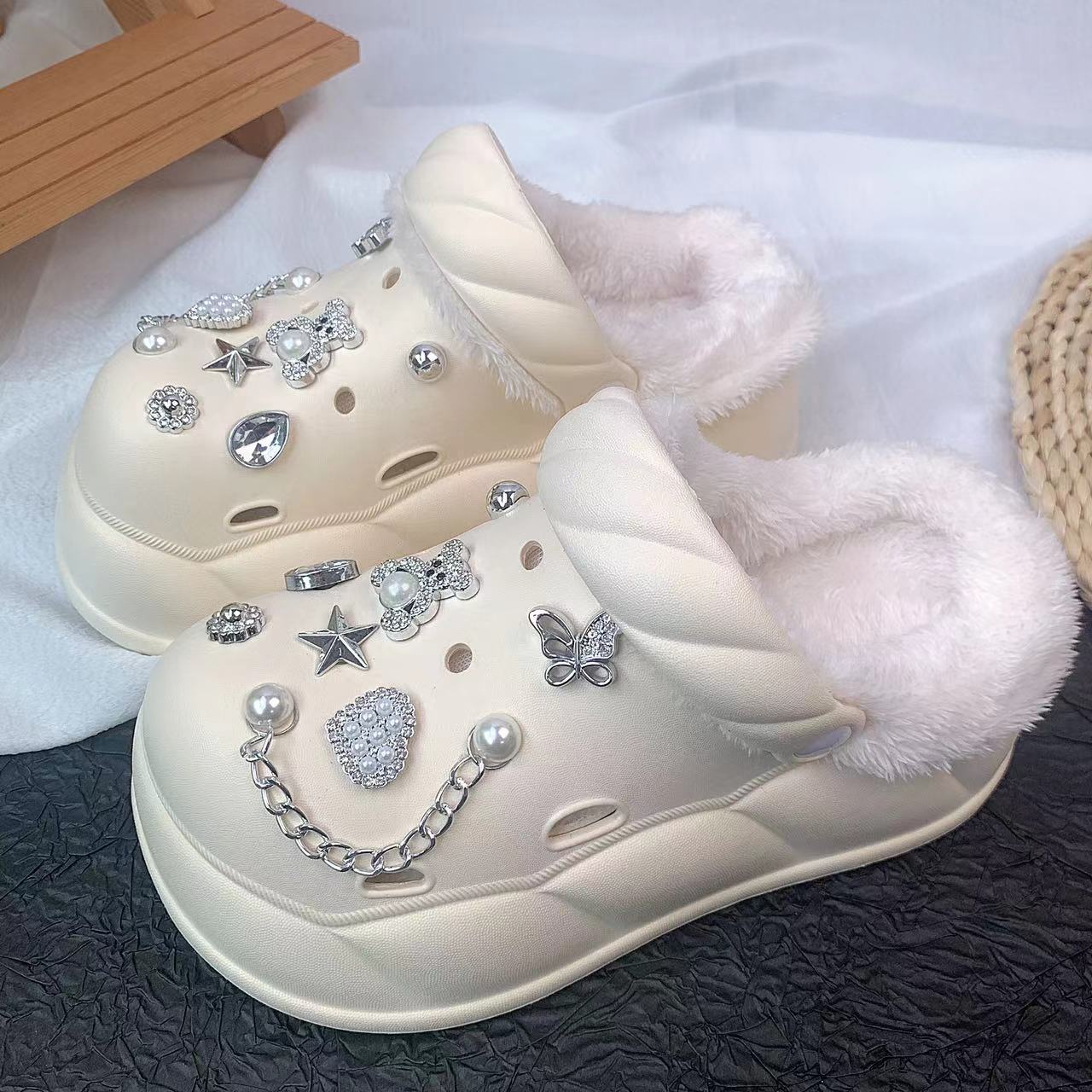 

Зимние пушистые дутики на толстой подошве, хлопковые, серебристый медведь, зимняя модная одежда, удобные хлопковые дутики 40/41