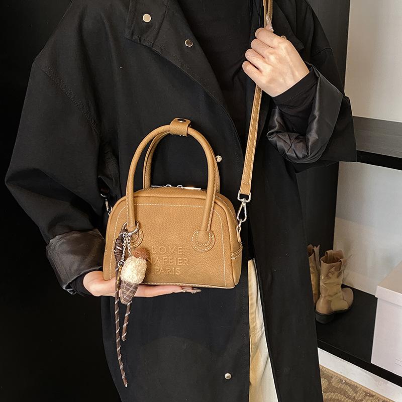 Small Bag Women's New Fashion Versatile Messenger Bag Casual Handbag