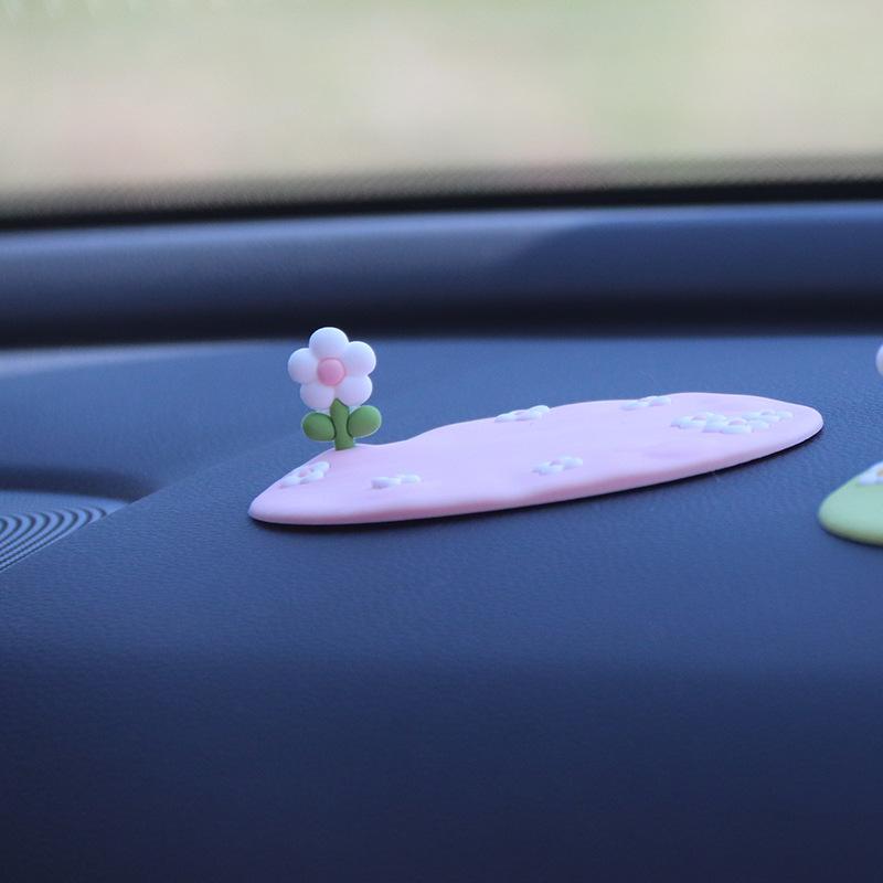 10x8cm Universal Car Dashboard Non Slip Mat Sticky Silicone Pad Phone Glasses Holder Flower Ornaments Car Cute Interior