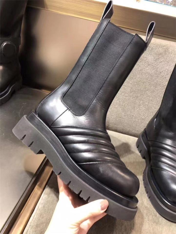 New Corrugated Round Toe Thick Bottom  Boots for Women Brown Black Wave Leather Runway Shoes Flat Motorcycle Boots