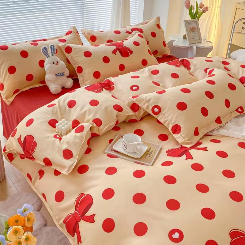 Silný kartáčovaný čtyřsezónní tištěný malý čerstvý čtyřdílný set a třídílný set ložního povlečení povlak na přikrývku