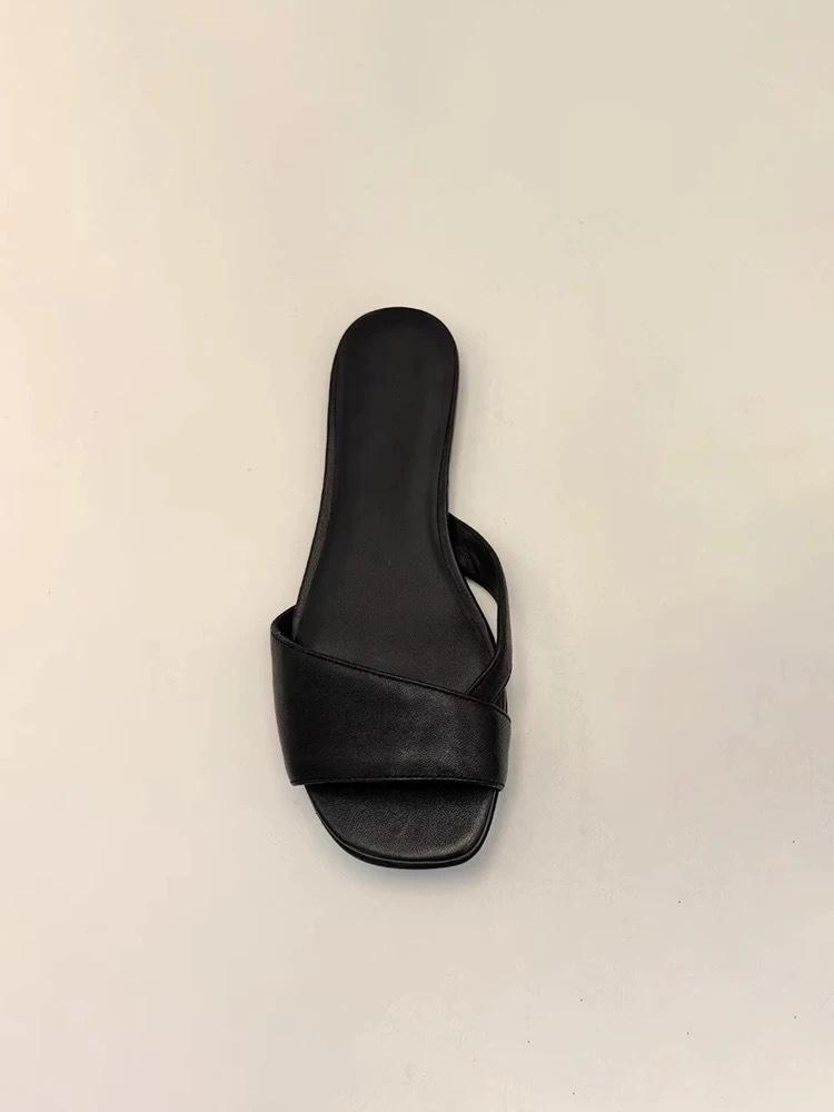 Version i kohud~ Enkla nisch fyrkantig tå öppen tå ett ord coola tofflor för kvinnor att bära 2025 sommar strand flats