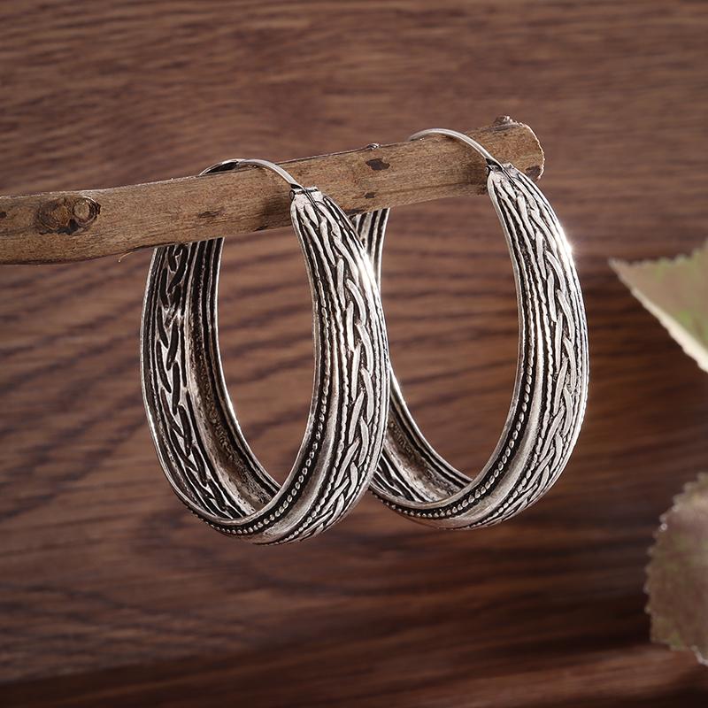 Silver-Plated Hand-Carved Pattern Circle Dangle Earrings for Women Retro Exaggerated Hypoallergenic Earrings Fashion Jewelry