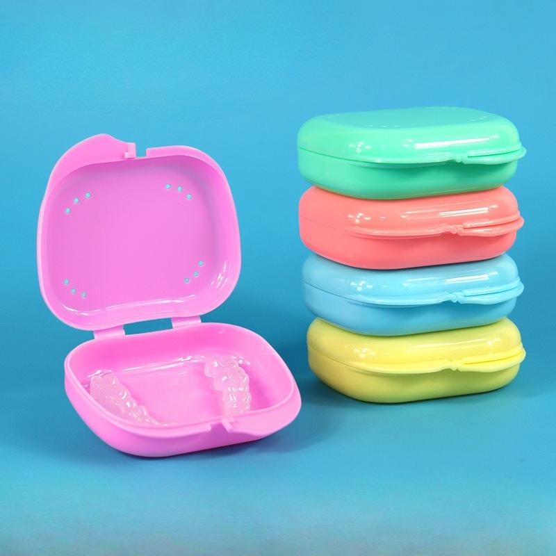 Zahnspangen Aufbewahrungsbox, Retainer Aufbewahrungsbox, Zahnspangen Box, Prothesen Box, mit Löchern - Tragbare Box, Bunte Anti-Drop Box