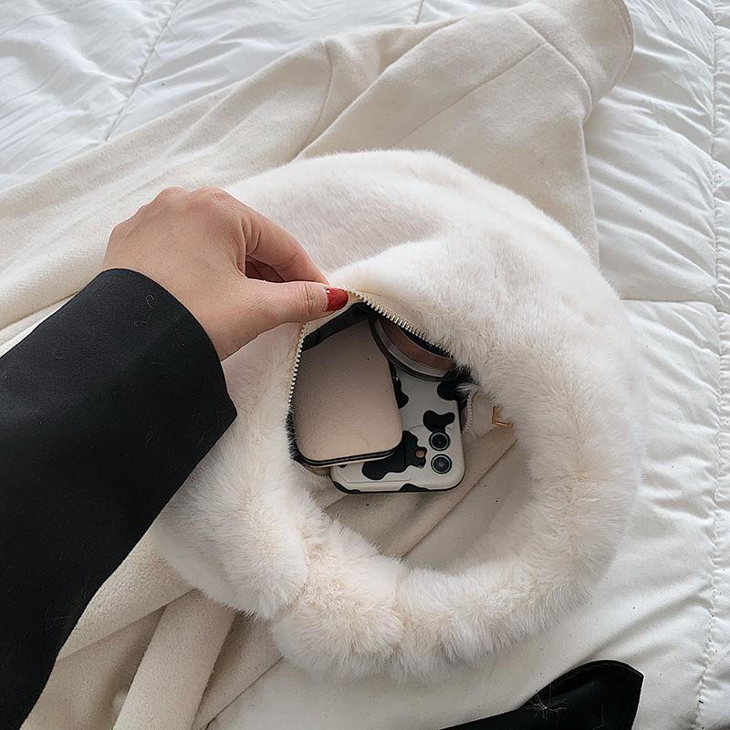 Hand-held Crescent Bag Women In New Fashionable Simple Hand-carried Women's With Texture Large Capacity One-shoulder Fur