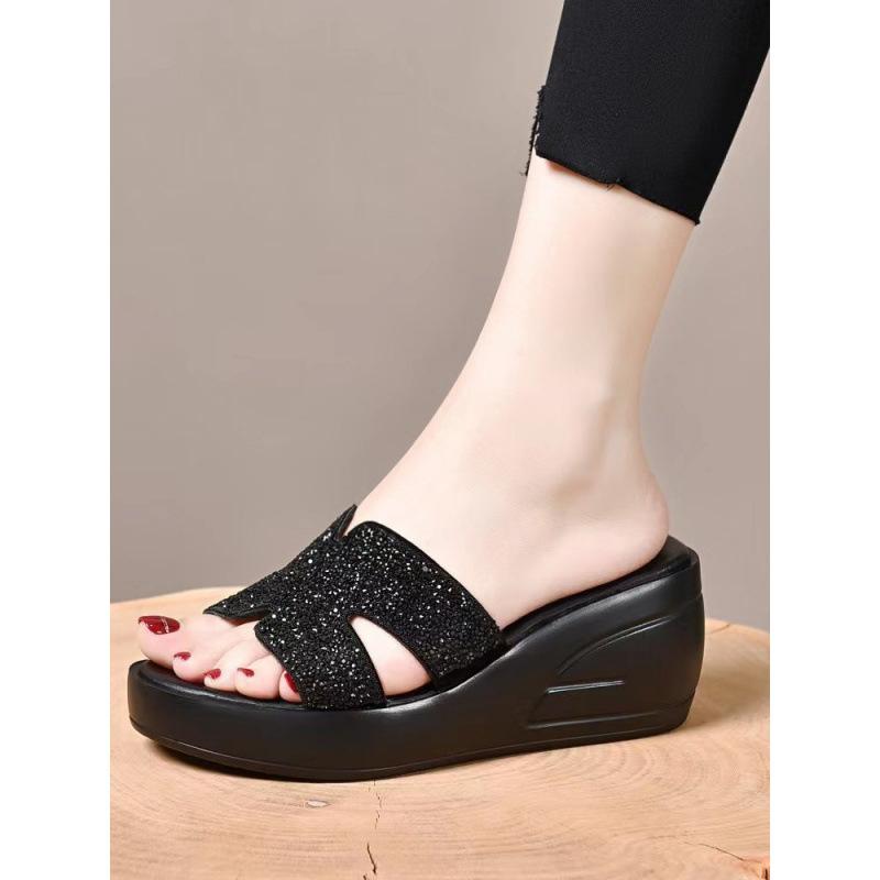 

Large size soft leather Korean version thick bottom 43 half drag summer outer wear muffin bottom one word drag diamond drag slope and rhinestone cool 35 чёрный