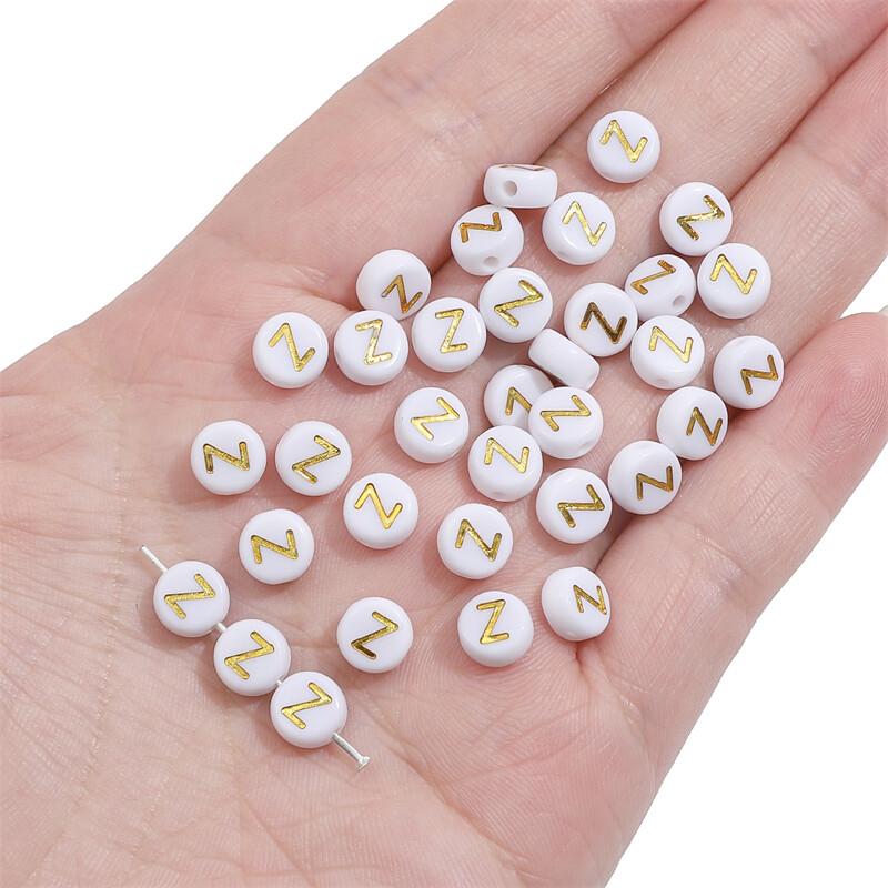 50 ks Akrylové zlaté A-Z anglické písmenkové korálky Ploché kulaté korálky s abecedou pro výrobu šperků DIY Pár Přátelství Náramek Náhrdelník