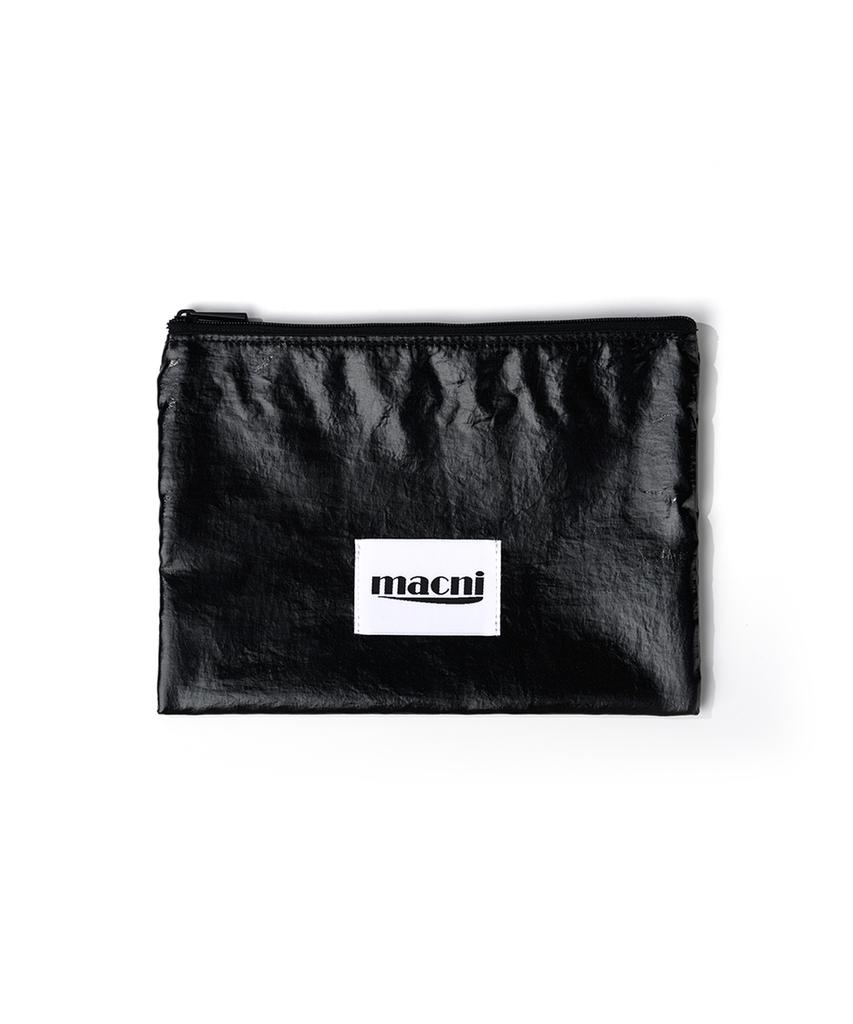 Macni Glossy Slim Pouch Black
