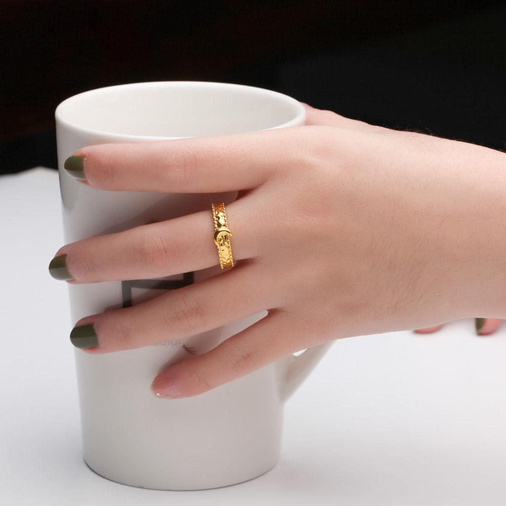 Moon-shaped ring, creative texture ring, fashionable personality, European and American simplicity and cold style.