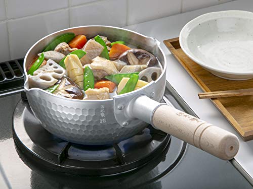 Taniguchi Metal Yukihira Pot, Gas Stove Only, 18cm, 1.8L, Made In Japan, Lightweight, for Stews and Miso Soup, by a Japanese Craftsman