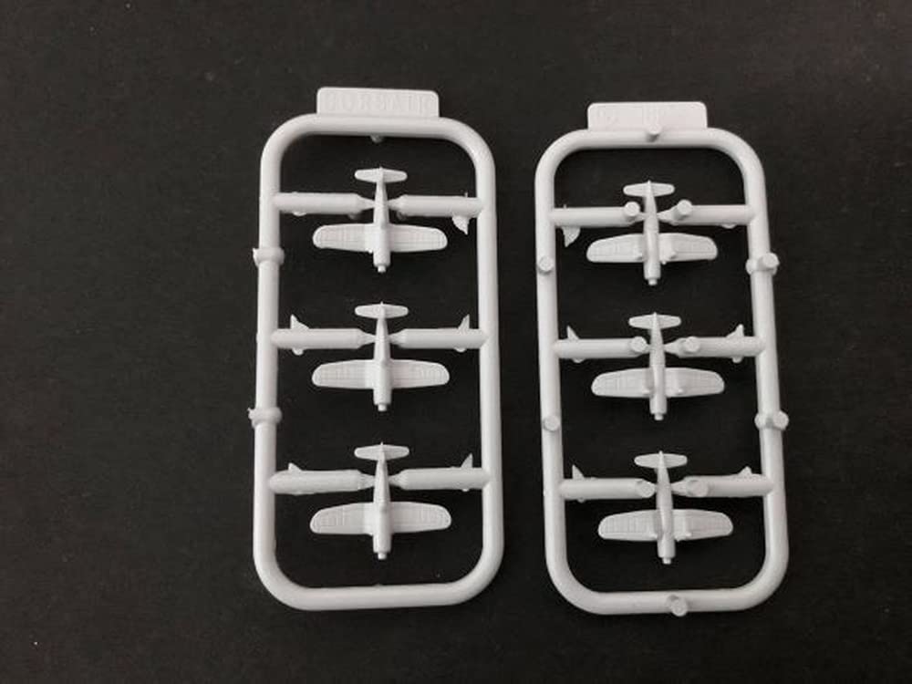 Imperial Hobby Productions Scale Royal Navy Aircraft Carrier HMS Glory 1945 Plastic Model Kit IHP7003 1/700