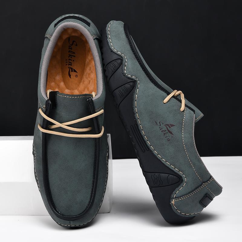 Men’s White Driving Shoes Handmade Moccasins Casual Retro Men’s Outdoor Wide Shoes Plus Size Anti Slip Boat Shoes