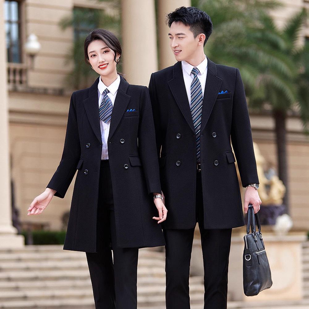 Men's Mid-Length Woolen Business Trench Coat with Velvet Lining for Autumn and Winter.