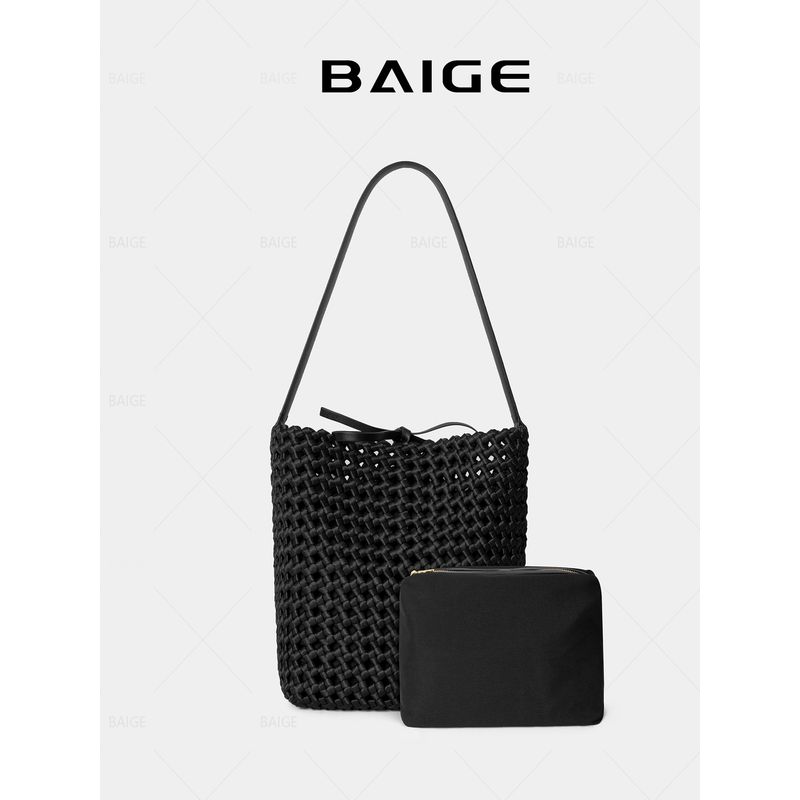 

2025 New Niche Design Bag Retro Hollow Woven Bag Large Capacity Bucket Bag Commuting Different Size Bags Underarm Bag Black (small size)