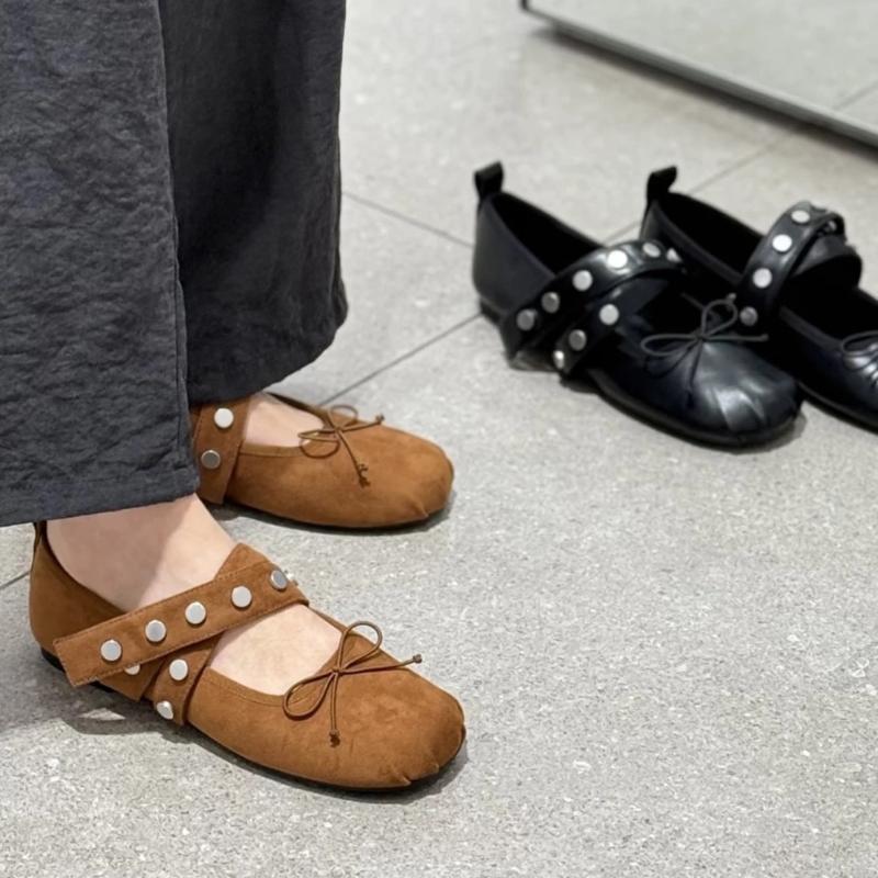 2025 New Autumn New Style Flat Rivet Ballet Flats for Women, Bowknot Round Toe Rivet Mary Jane Shoes for Women
