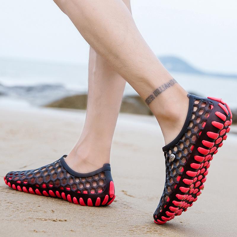 Sandals couple new mesh creek traceability summer wear non-slip fishing hole shoes men's wading beach shoes