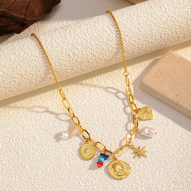 European and American Retro Style Gold Pendant Collarbone Chain Fashion Trend Titanium Steel Necklace Electroplated 18K Gold Stainless Steel Necklace