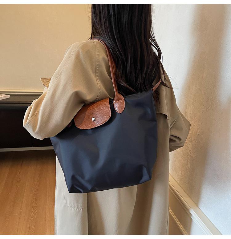 2025 Women's Nylon Color Block Tote: Large Capacity, Lightweight, Waterproof Single Shoulder Handbag