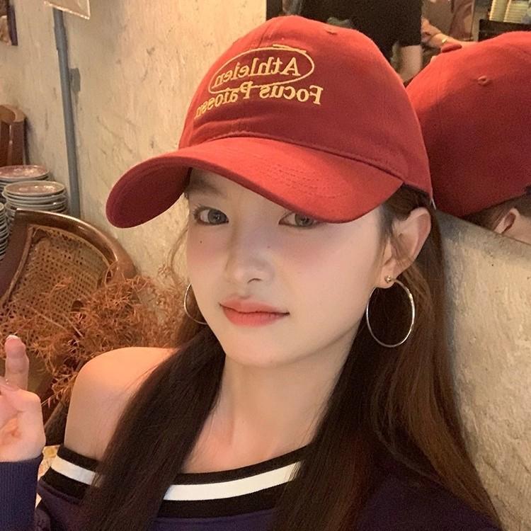 Ins Trendy Brand Retro Red Letter Embroidered Baseball Cap Female Casual Versatile Literary and Artistic Face Small Peaked Cap Male