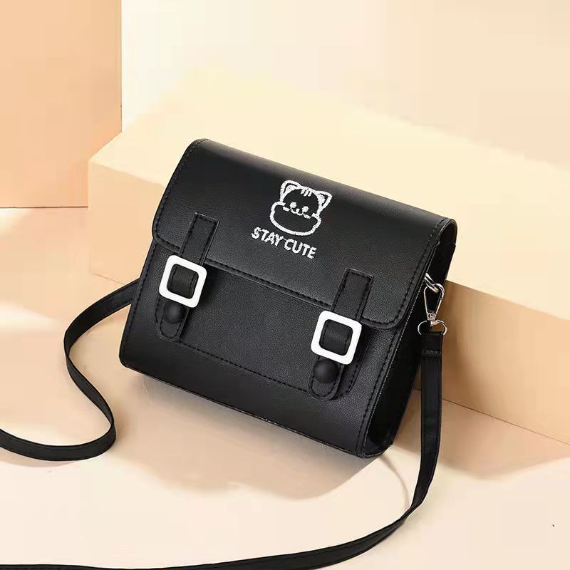 Bags for Women 2025 Spring and Summer New Student Bags Love Bear Shoulder Messenger Bags Fashionable and Versatile Trendy Small Square Bags