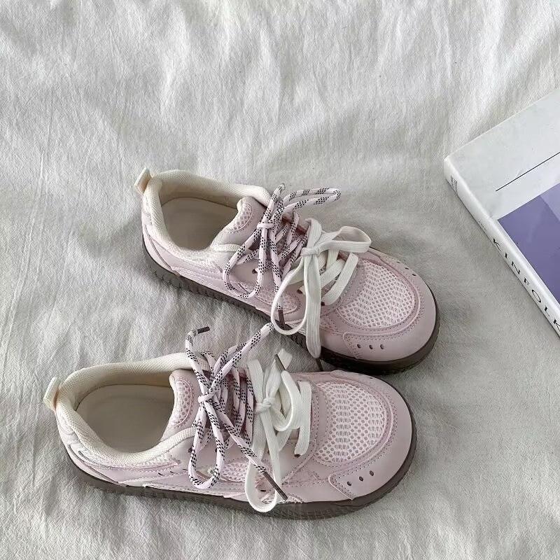 

Женская повседневная спортивная обувь 2025 Лето Новая дышащая сетка Удобная модная уличная студенческая обувь для скейтборда на вулканизированной подошве 35 розовый