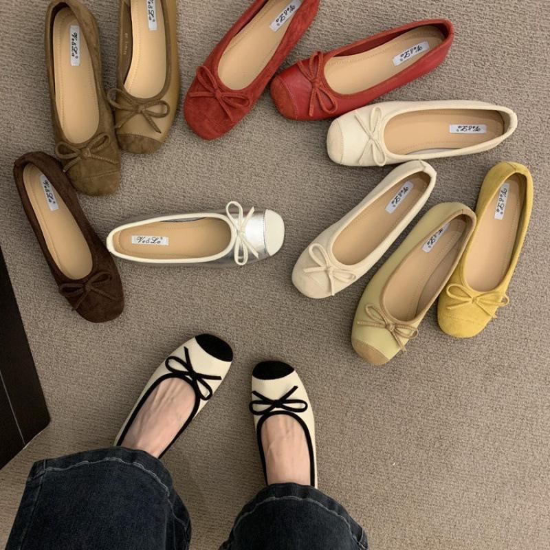 Gentle ballet ladyshoes flat shoes French retro soft sole silver new Chinese red single shoes spring small fragrant wind women's shoes