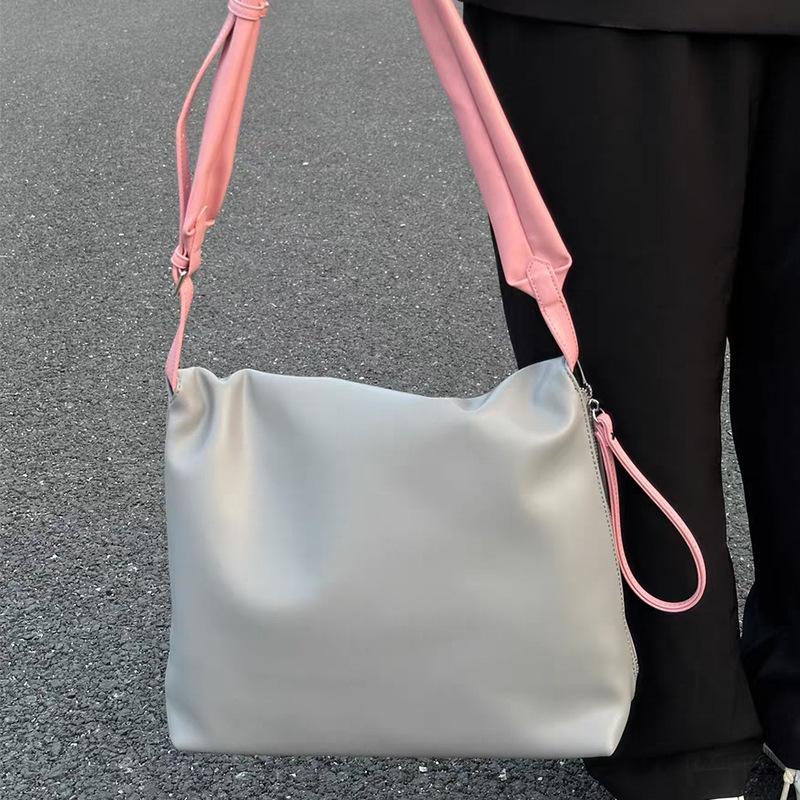 High-end Large Capacity Tote Bag Pu Fashionable One-shoulder Texture Crossbody Exquisite Small Square Bag