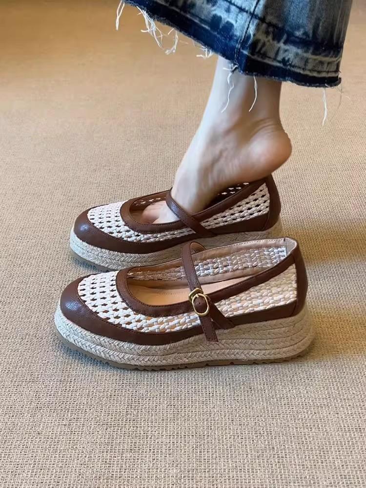 

Ретро мягкая подошва слово с толстой подошвой Мэри Джейн сандалии женские коричневые с открытым мыском на танкетке одинарная обувь 40 коричневый