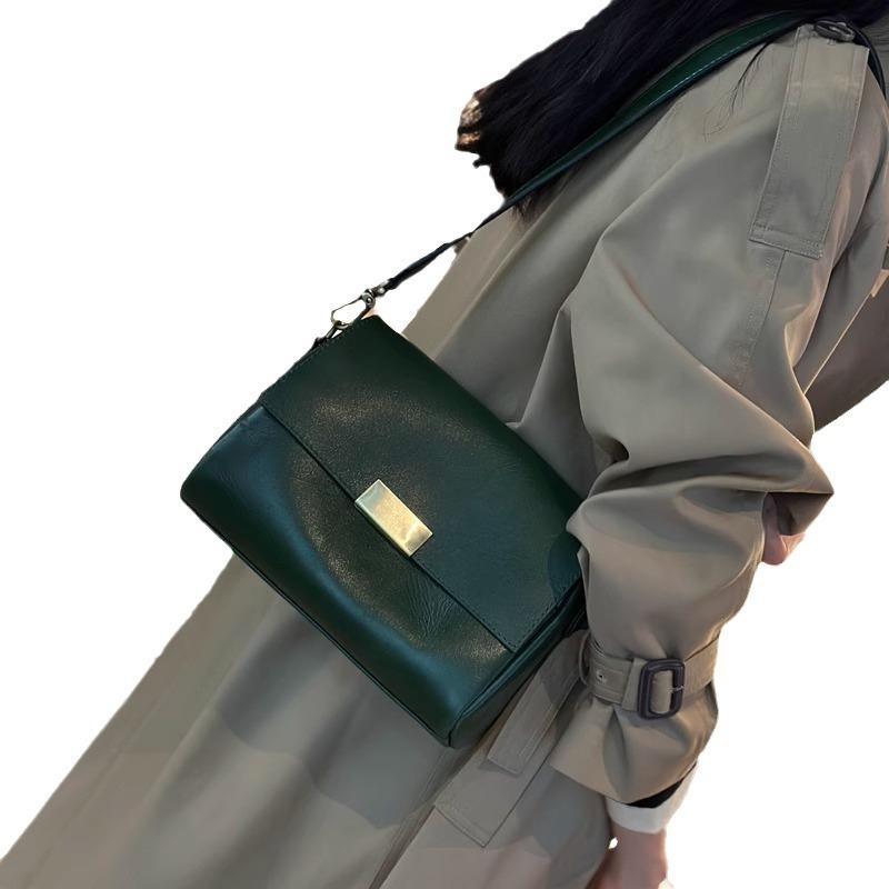 Horní vrstva hovězí kůže Vintage dámská taška Podpaží Dámská móda Crossbody kabelka Vysoce kvalitní textura z pravé kůže Taška přes rameno