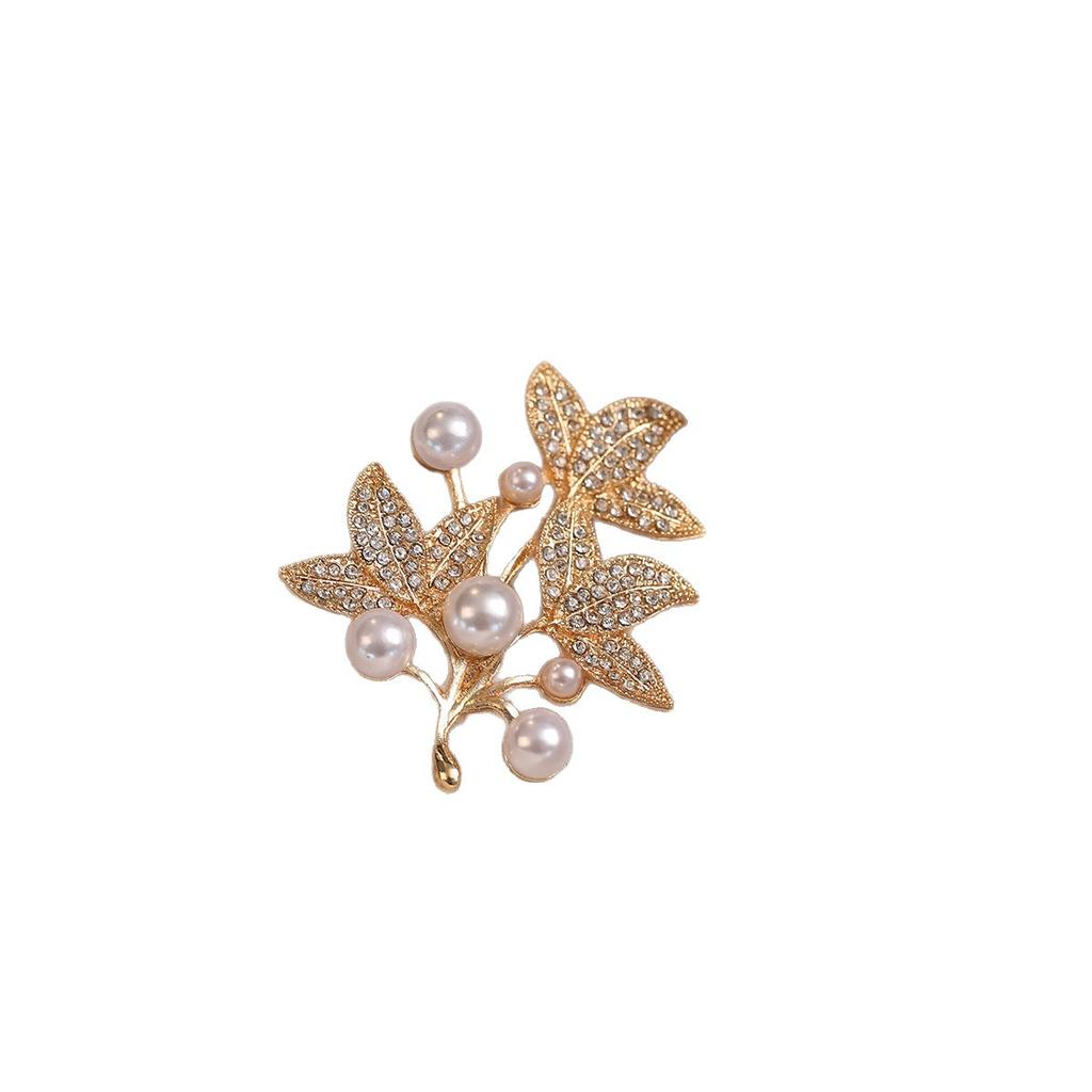Pearl Leaf Rhinestone Anti-glare Clasp Brooch High-end Light Luxury Pin Coat Sweater Corsage