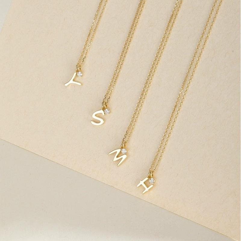 Factory Fine Jewelry 925 Sterling Silver 26 Letters Pendant Necklaces for Women Dainty Versatile Daily Wear Necklace