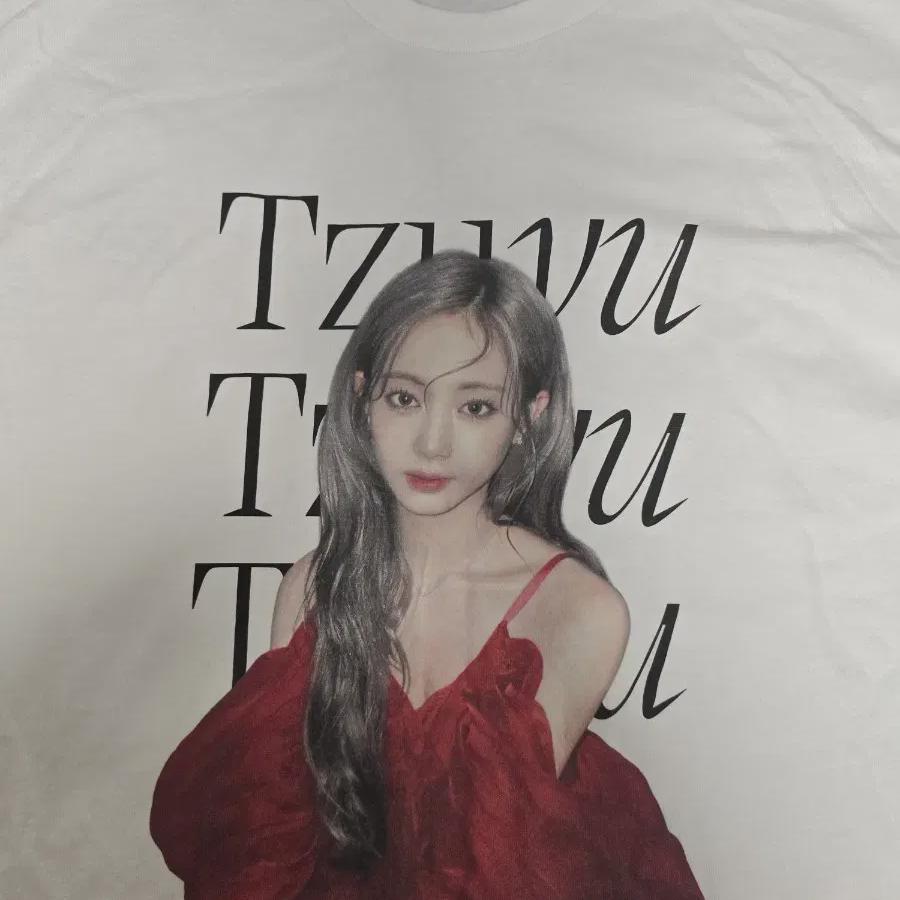 

Футболка Twice Tsuyu Workshop