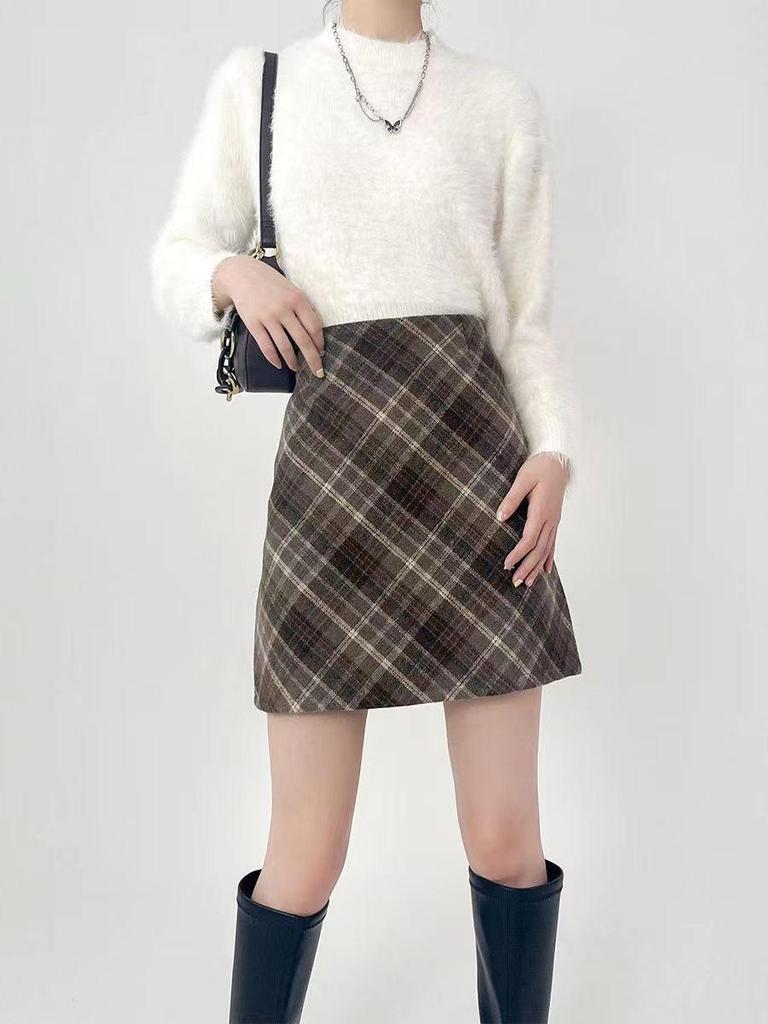 Non-Itchy Vintage Plaid Wool Blend Midi Skirt - Women's High Waist Slimming A-Line with Slit