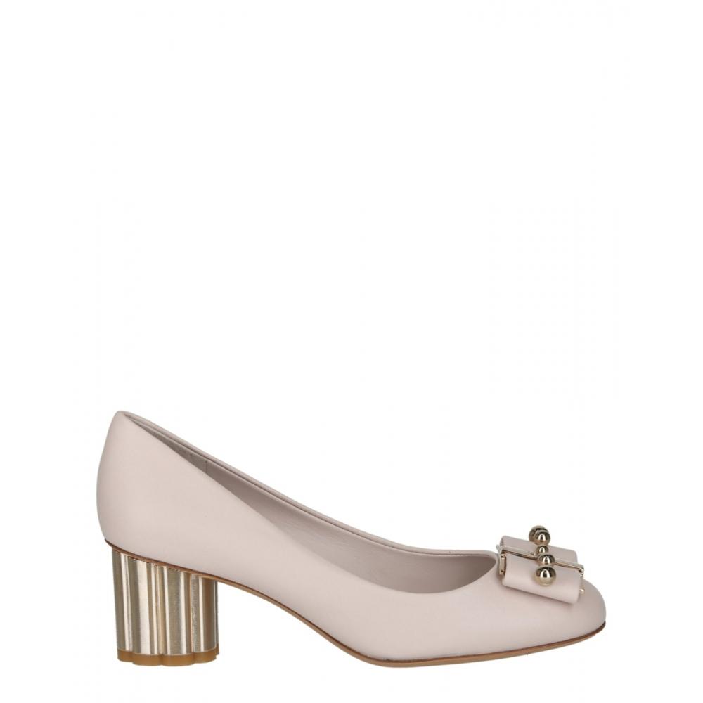 

Кожаные туфли Salvatore Ferragamo с декорированным бантом