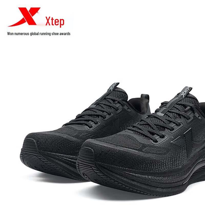

Мужские беговые кроссовки XTEP с амортизацией 43