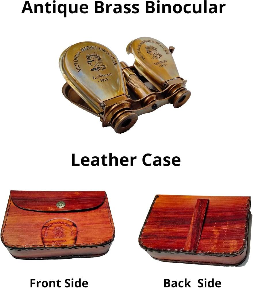 

Античний латунний монокулярний бінокулярний телескоп. Вінтажна морська підзорна труба M аеро