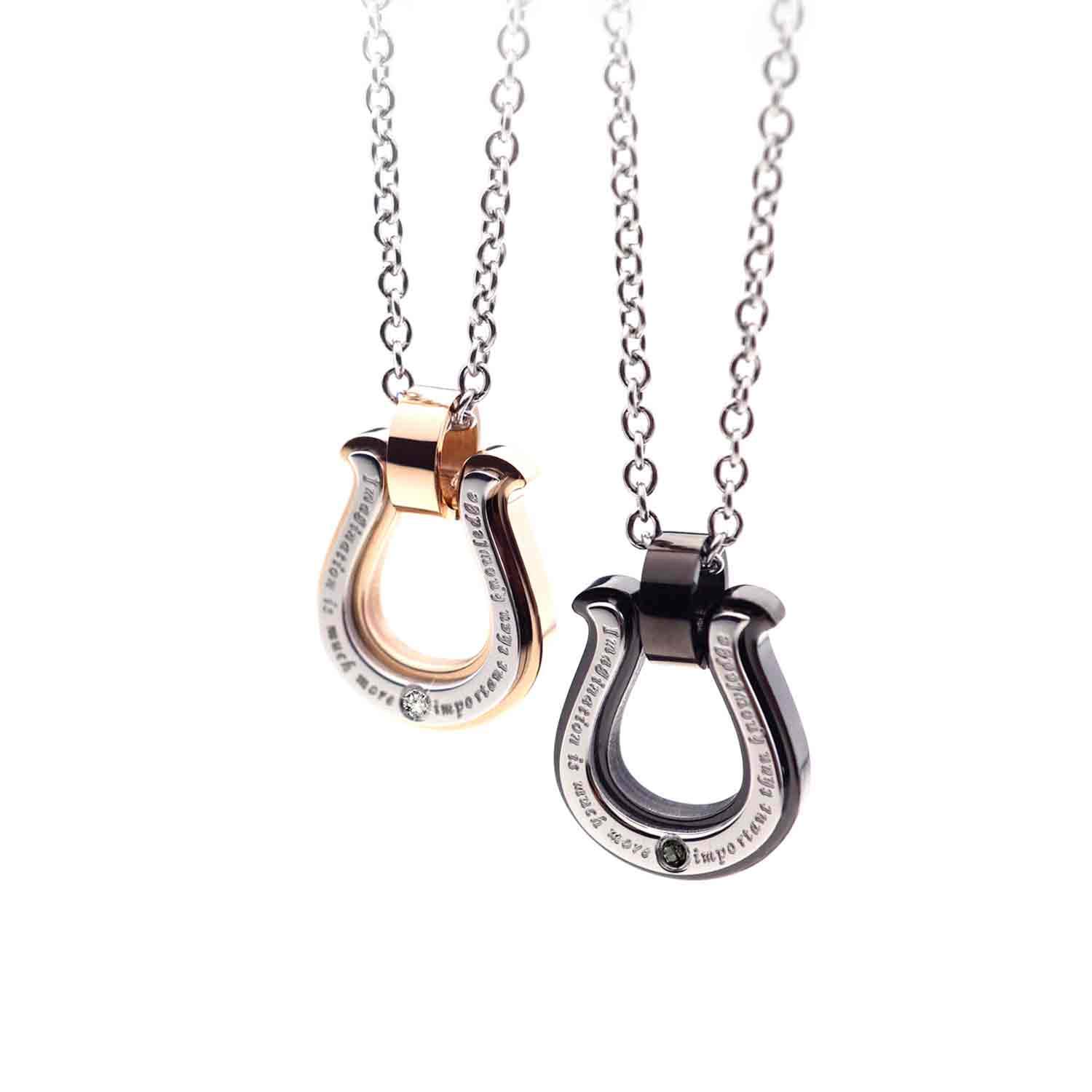 

Парне намисто Jewel Horseshoe з 2 штук з нержавіючої сталі 316L, подарунок для пари [Petit YU-NA], чоловіки, жінки