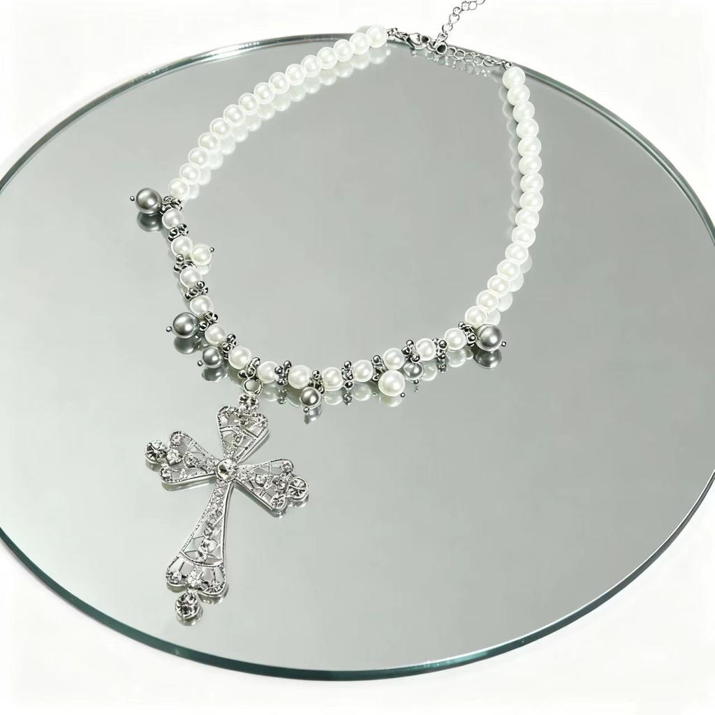 European and American style diamond-encrusted cross pearl necklace light luxury high-end design collarbone chain elegant fashion temperament necklace