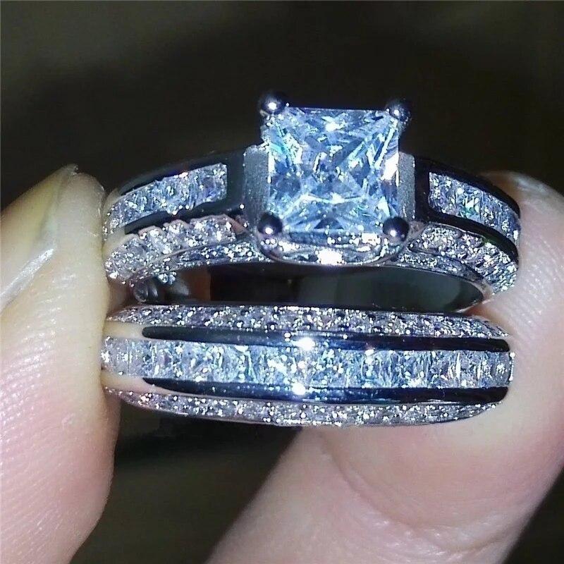 FDLK 2 stk Brudesett Elegante ringer for kvinner Bryllupsforlovelse Mote smykker med full skinnende kubikksirkon kvinnering