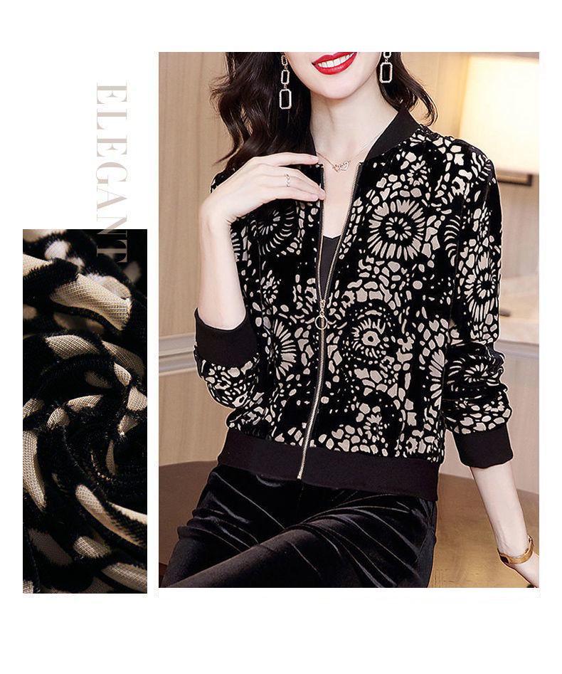 Golden Velvet Women's Slim Fit Baseball Jacket – Korean Style Autumn/Winter Fashion.