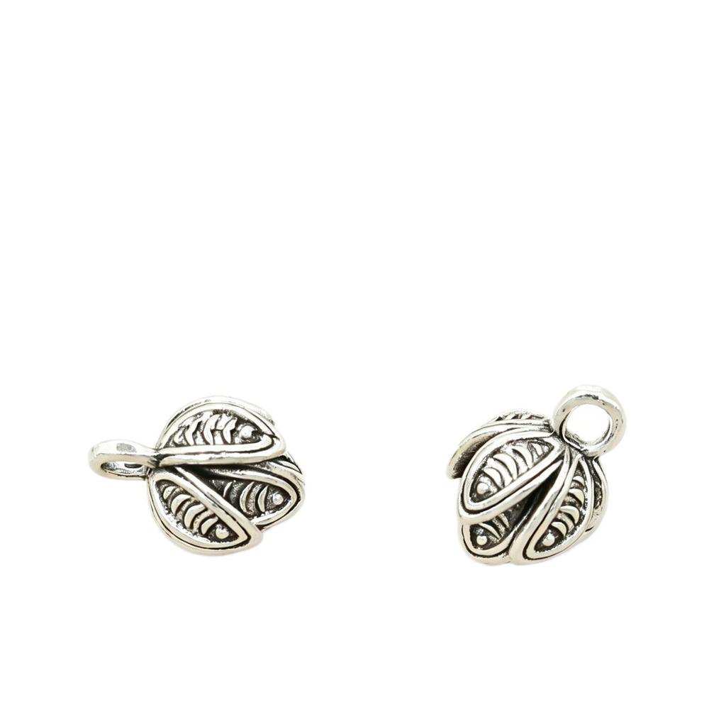 Alloy Retro "Waking Lion" Wealth & Fortune Lucky Cat Pendant with Lily of the Valley and Lotus Flower Necklace Accessories