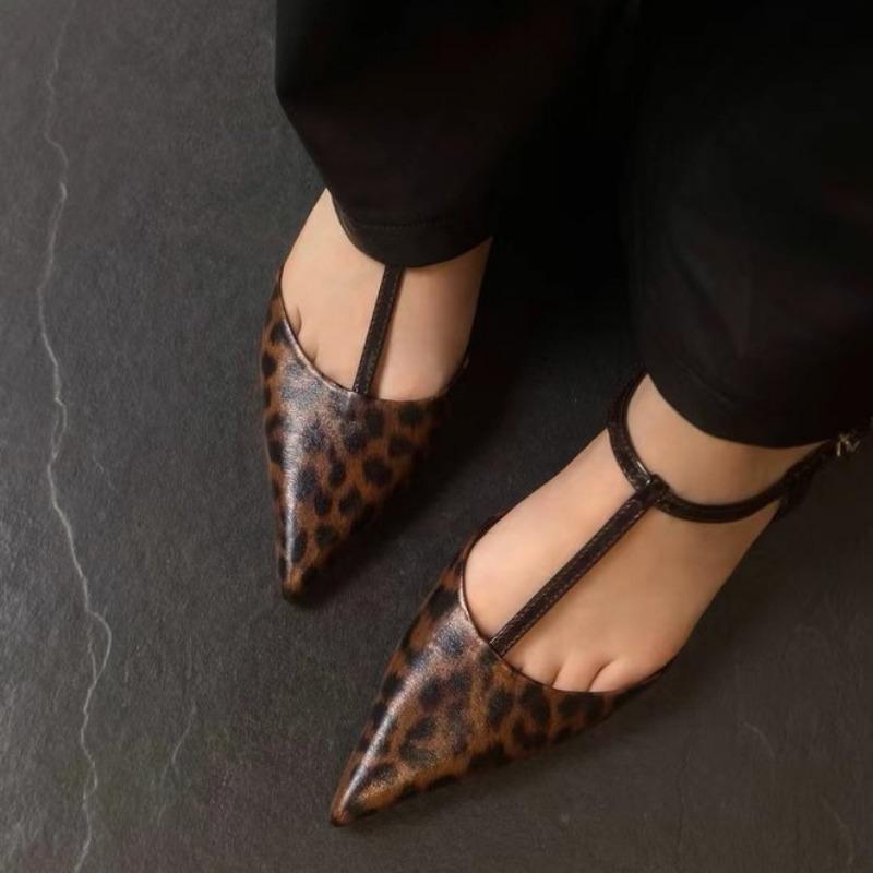 

Fashion Baotou Low Heel Shoes Pointed Shallow Mouth Leopard Print Shallow Mouth Metal Buckle Soft Sole Non-slip Wear-resistant Sandals 43