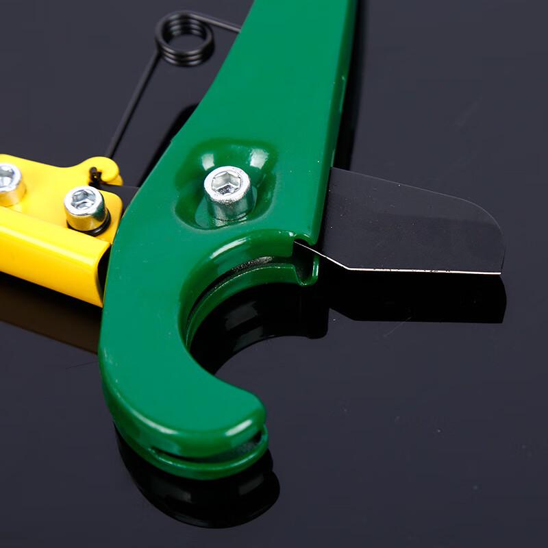 PVC Pipe Quick Cutter