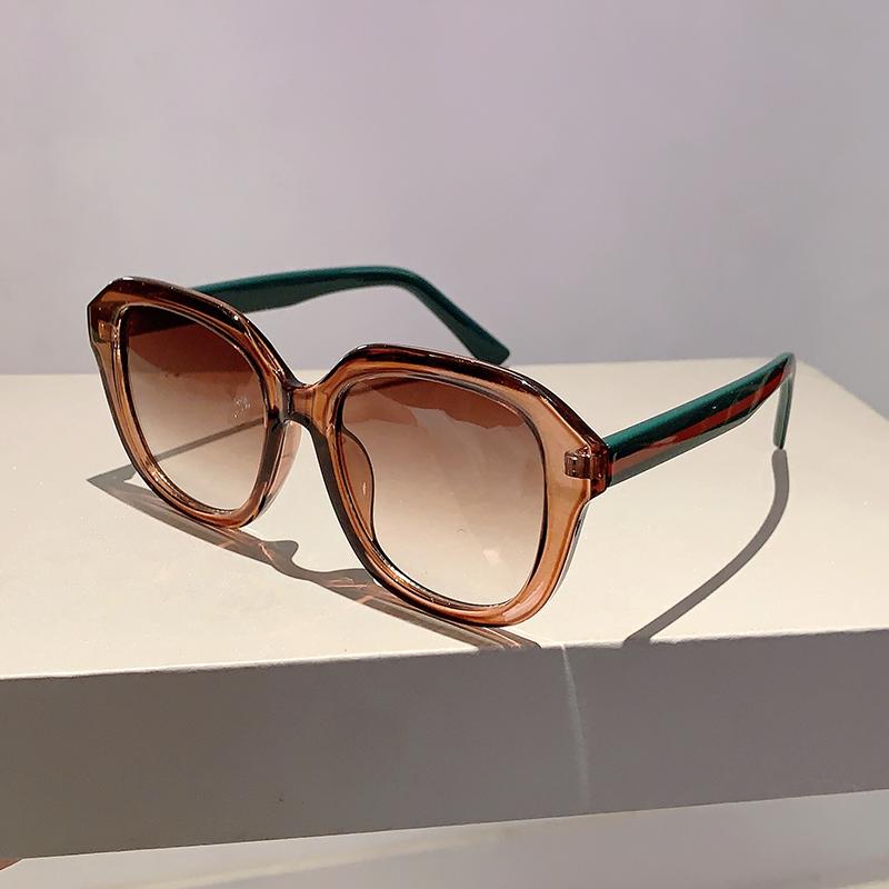 Fashion White Decoration Sunglasses Chic Square Design Women Sun Shades Oversize Sun Glasses for Travelling Driving