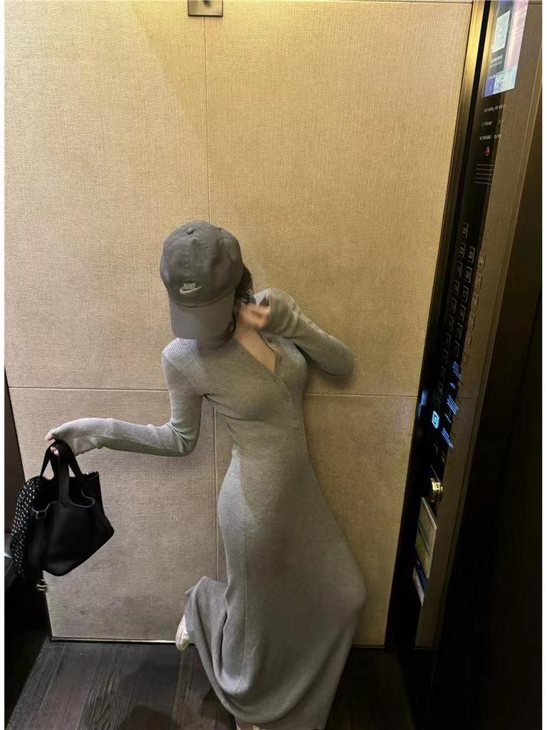 Rochie Tricotată Galbenă Stil Coreean Slim-Fit cu Mâneci Lungi - Rochie Lungă Casual de Toamnă pentru Femei, Cambrată în Talie, Muldând Șoldurile