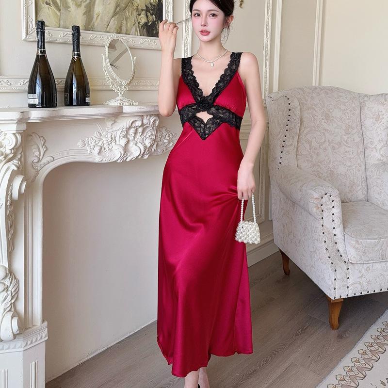 Robe de nuit longue en soie glacée française sexy à bretelles pyjama robe longue printemps et été pour femme robe fine en dentelle avec coussinet de poitrine