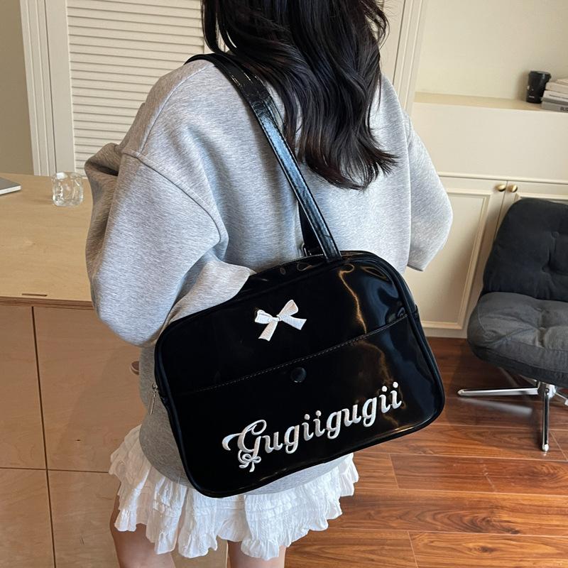 Large Capacity Tote Bag Going Out Travel Armpit Bag New Fashion Shoulder Bag Multi-functional Backpack