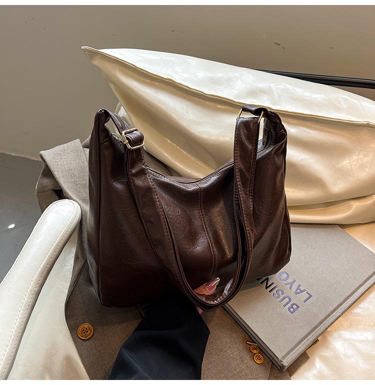 Women's Large Solid Color Tote 2025: Stylish, Versatile Crossbody Bag for Casual or Commuting