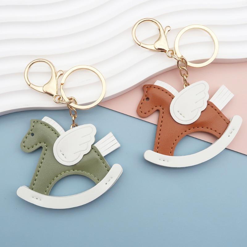 Shake Pegasus Keychain Creative Pony Bag Pendant Leather Trojan Horse Car Pendant Animal Elements